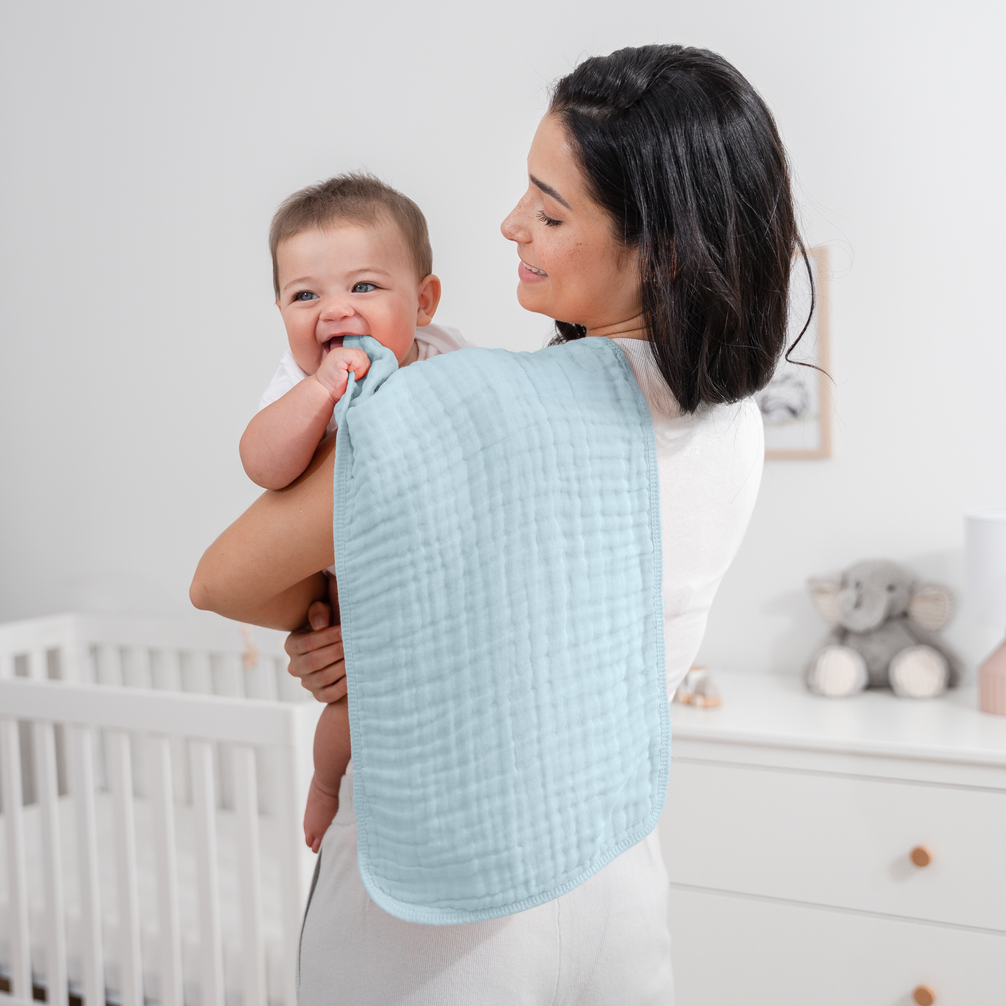 Baby Burp Cloths - 100% Muslin Cotton by Comfy Cubs