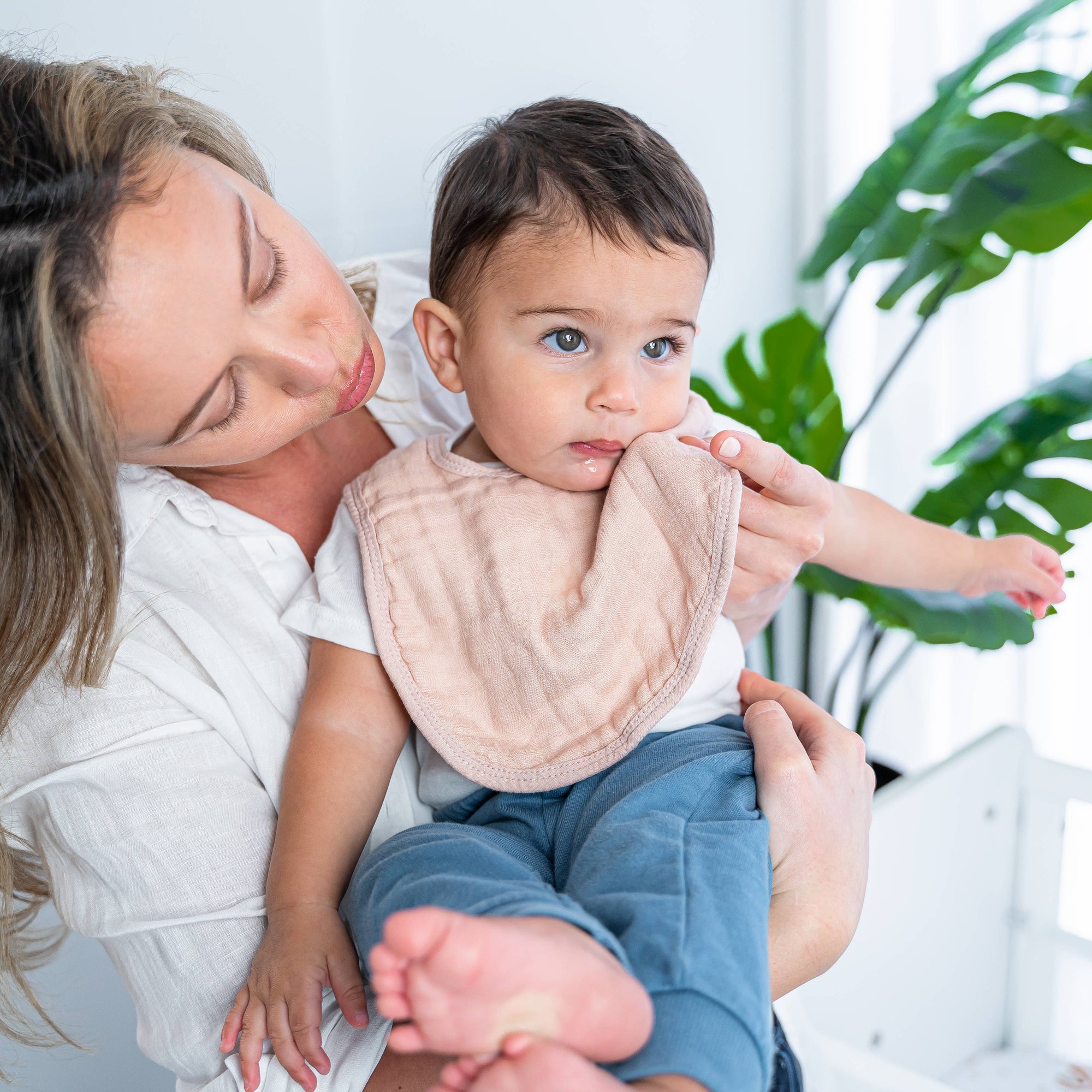 Muslin Bibs for Babies, Drool and Teething Bib by Comfy Cubs
