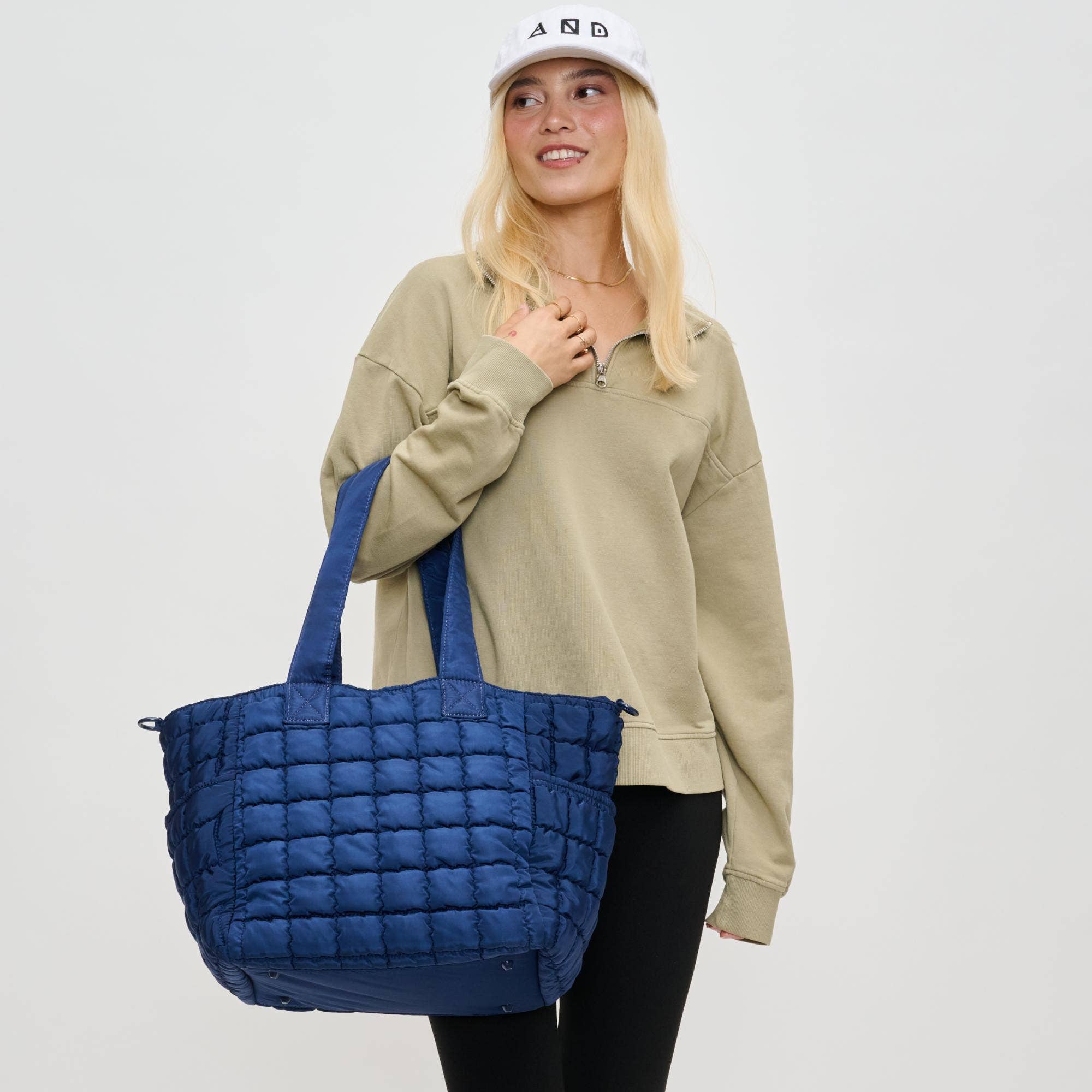 Dreamer - Quilted Puffer Nylon Tote